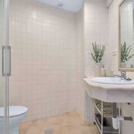 Polo 5c Jacaranda Apartment Marbella